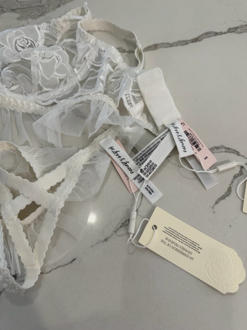 NWT For Love & Lemons Blushing Blooms bra and panty set size 32B/S - Picture 7 of 7